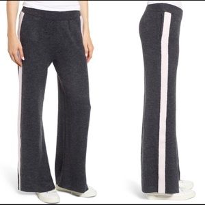 Caslon Women’s Striped pants Size L Gray/pink